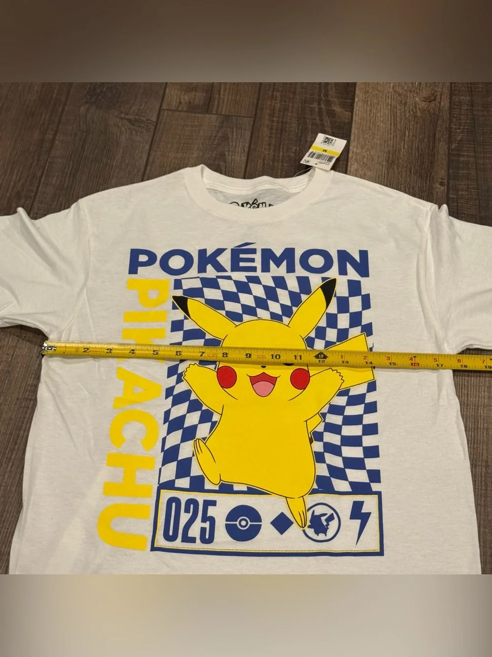 Pokemon T-Shirt Boy's Medium Short Sleeve Graphic New 025 Pikachu 100% Cotton